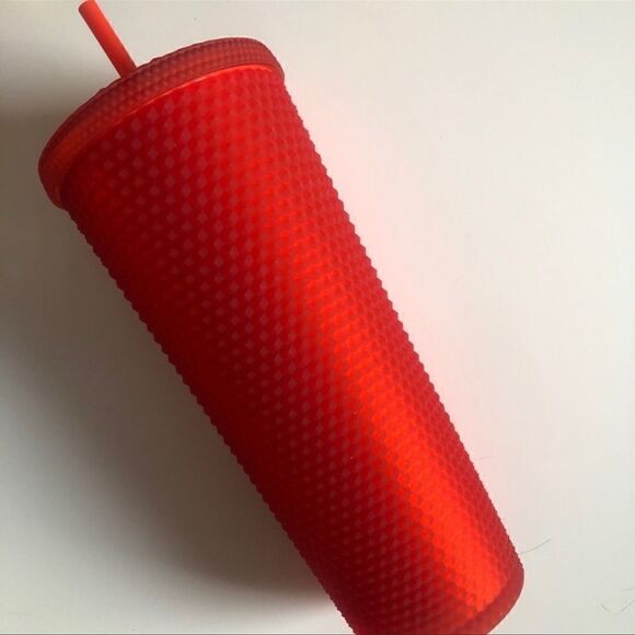 STARBUCKS STUDDED RED MATTE SOFT TOUCH VENTI RARE! HTF! 2020 - Picture 2 of 7